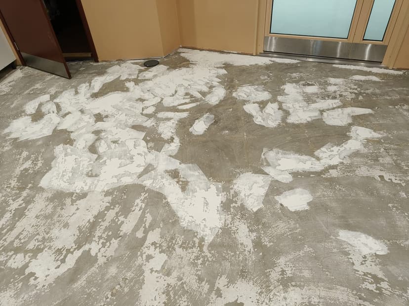 Hertsi nuorisotilan lattiaremontti - Image 2