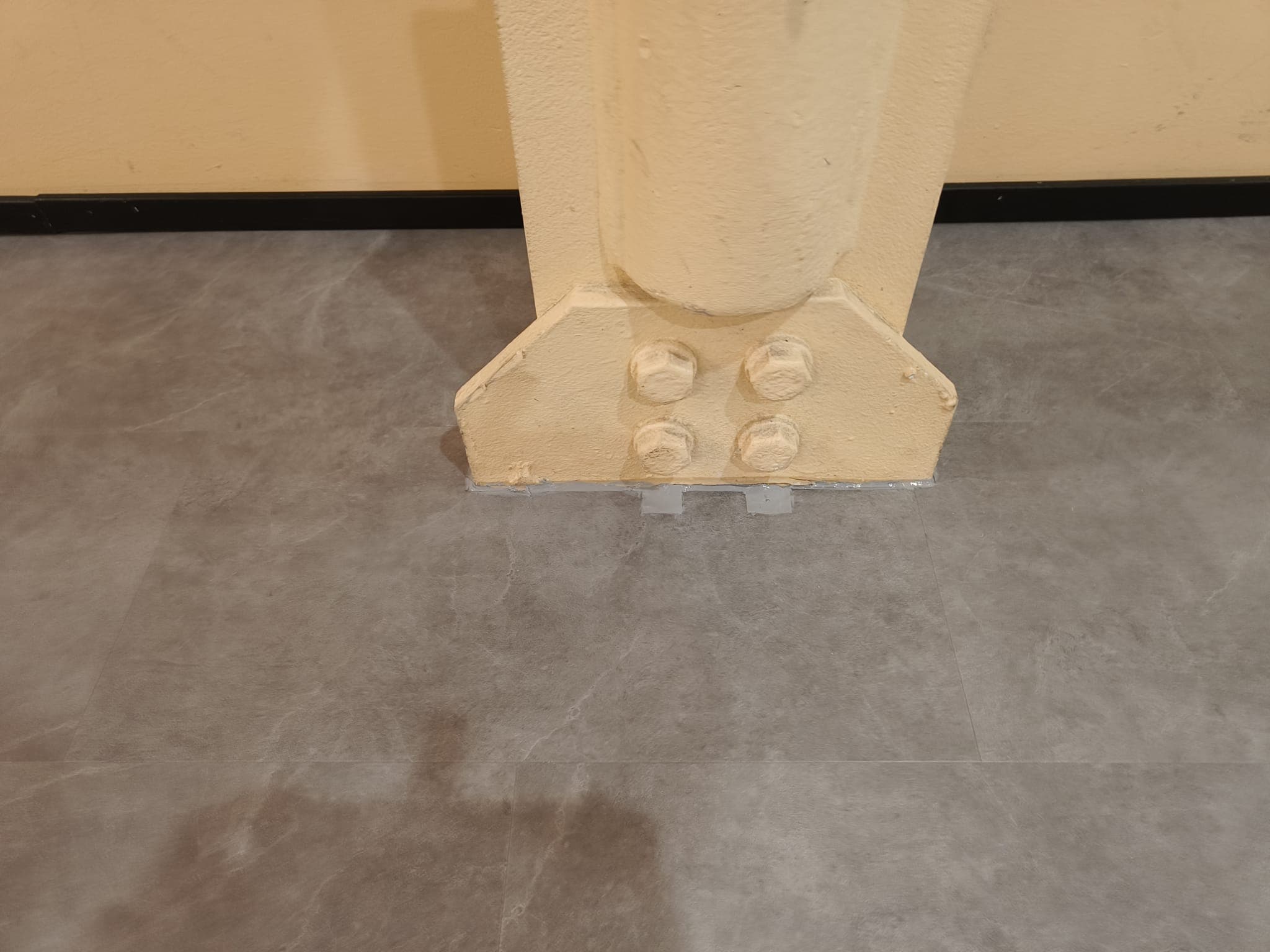 Hertsi nuorisotilan lattiaremontti - Kuva 4