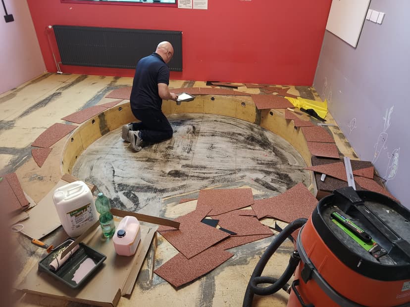 Hertsi kirjaston lattiaremontti - Image 2