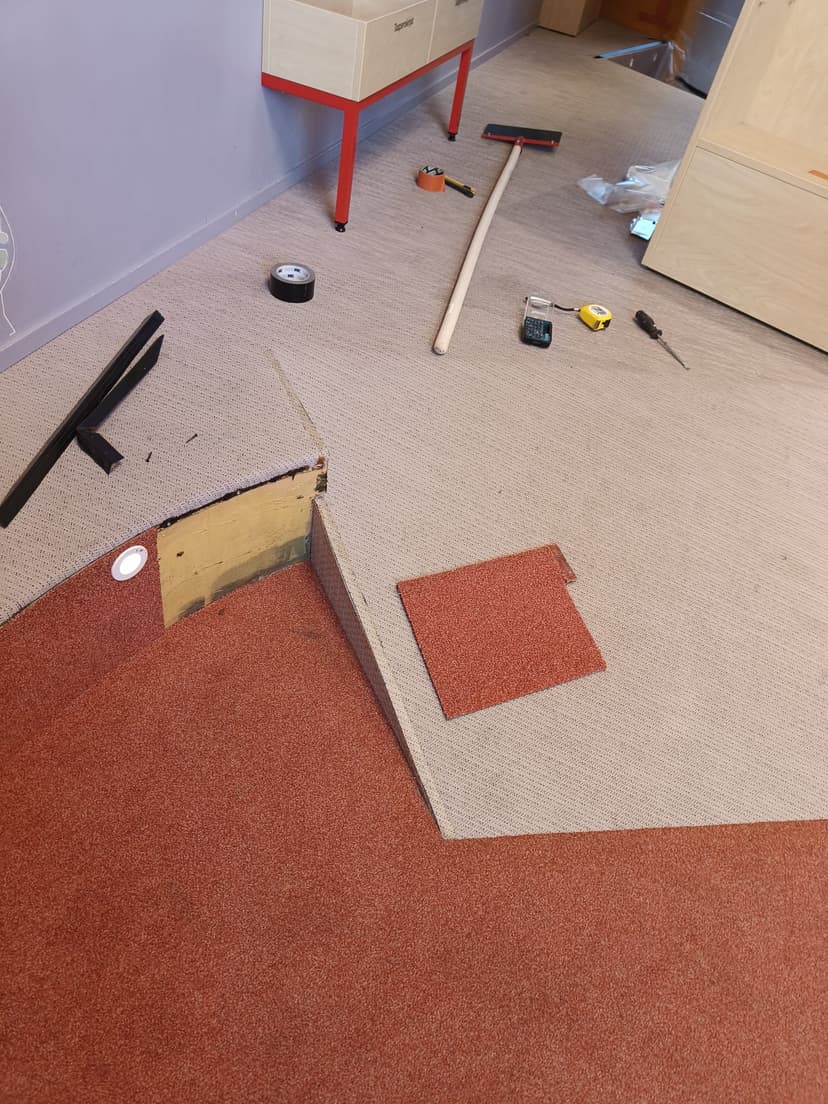 Hertsi kirjaston lattiaremontti - Image 3