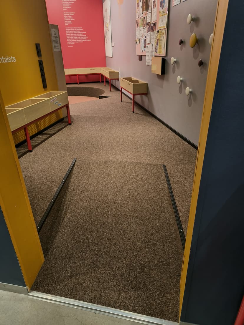 Hertsi kirjaston lattiaremontti - Image 5