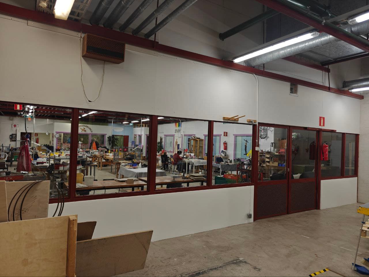 Kontulan nuorisotilan työtilan äänieristys - Kuva 2